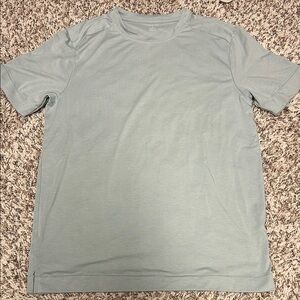 2/$10 NWOT Old Navy Active tee S